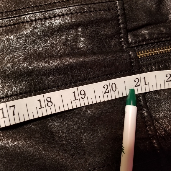 PRICE DROP Danier Leather Jacket - Picture 12 of 12